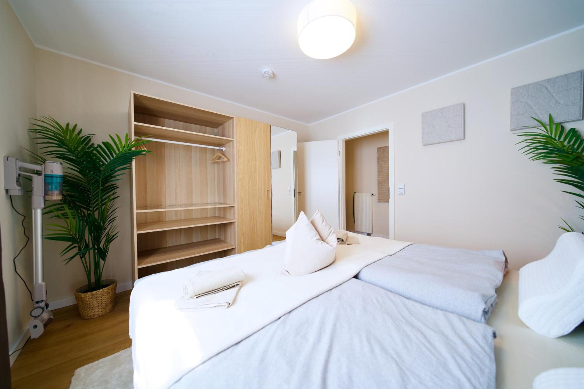 ツウィッカウEdler Wohnraum Schwanenteich-Oase Mit Balkon, Kaffeevollautomat, Lift & Parkplatzアパートメント エクステリア 写真