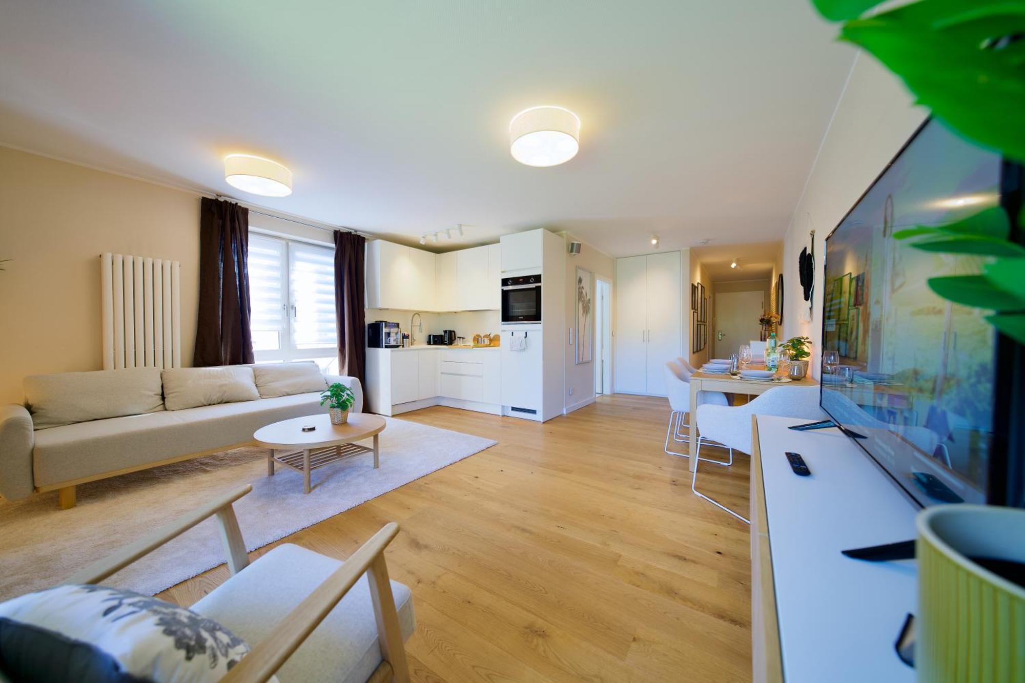 ツウィッカウEdler Wohnraum Schwanenteich-Oase Mit Balkon, Kaffeevollautomat, Lift & Parkplatzアパートメント エクステリア 写真