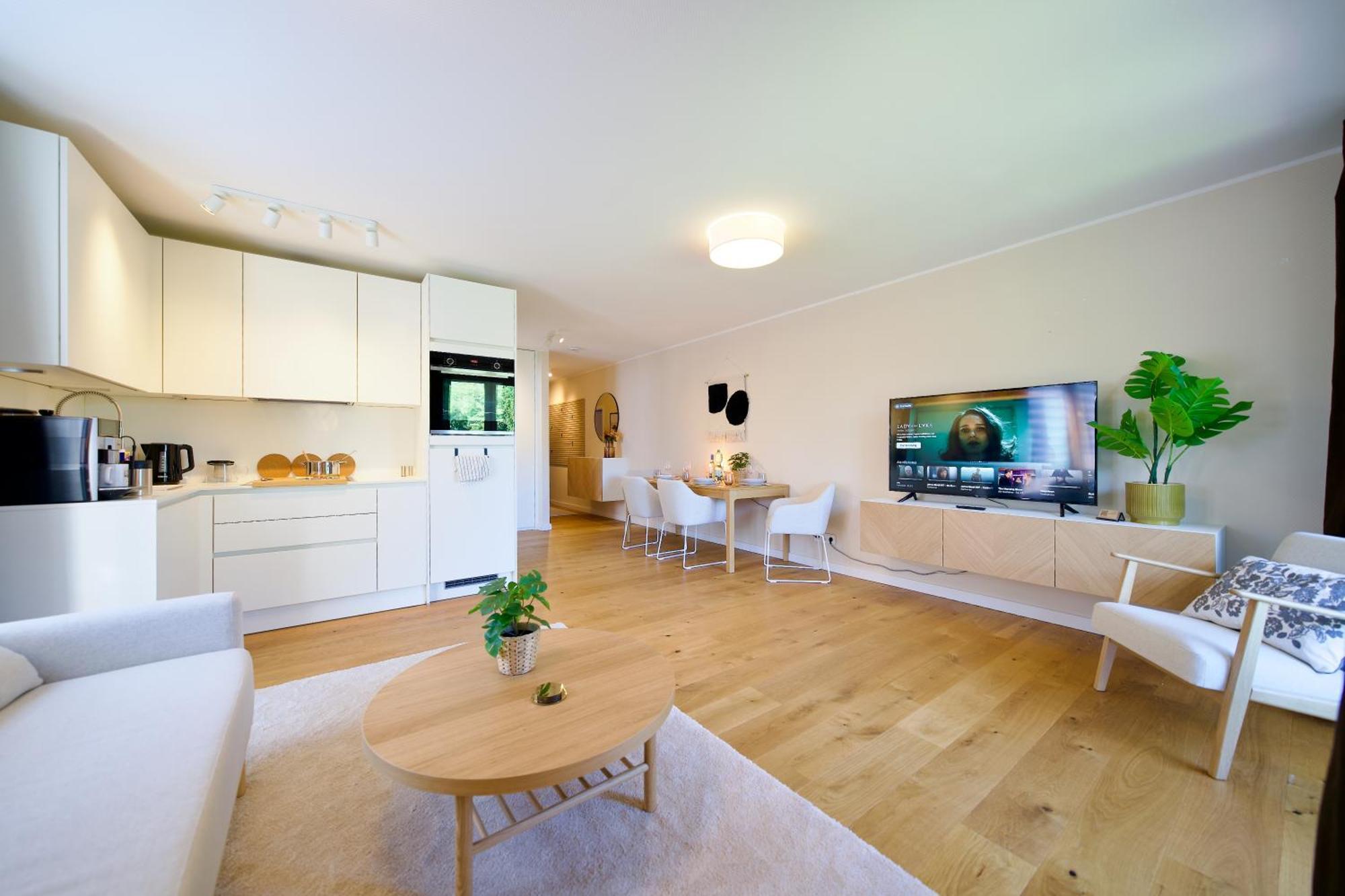 ツウィッカウEdler Wohnraum Schwanenteich-Oase Mit Balkon, Kaffeevollautomat, Lift & Parkplatzアパートメント エクステリア 写真